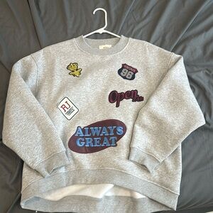 Gray sweatshirt